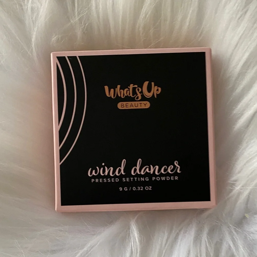 Whats up beauty Pressed Setting Powder - Tan - NIB